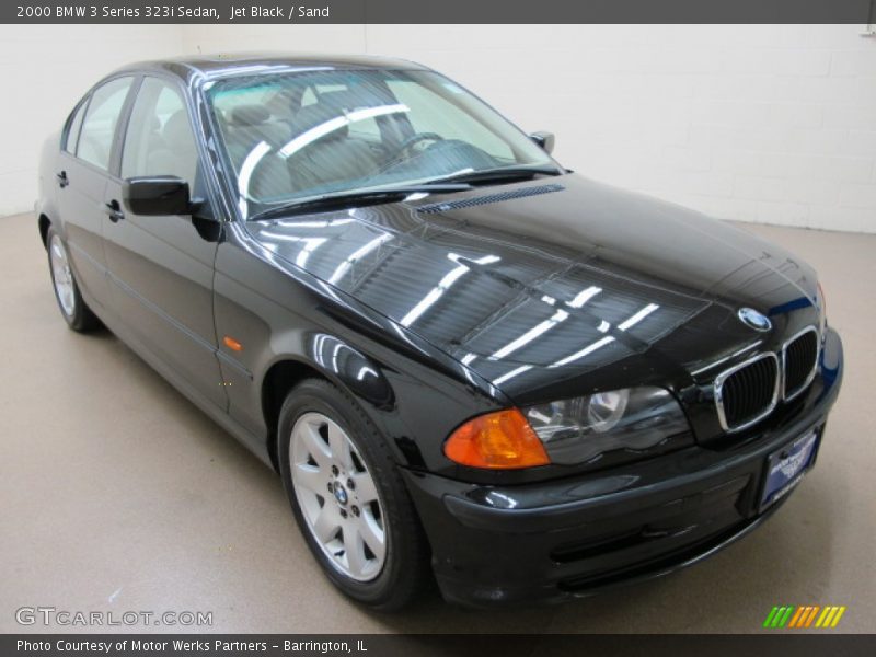 Jet Black / Sand 2000 BMW 3 Series 323i Sedan