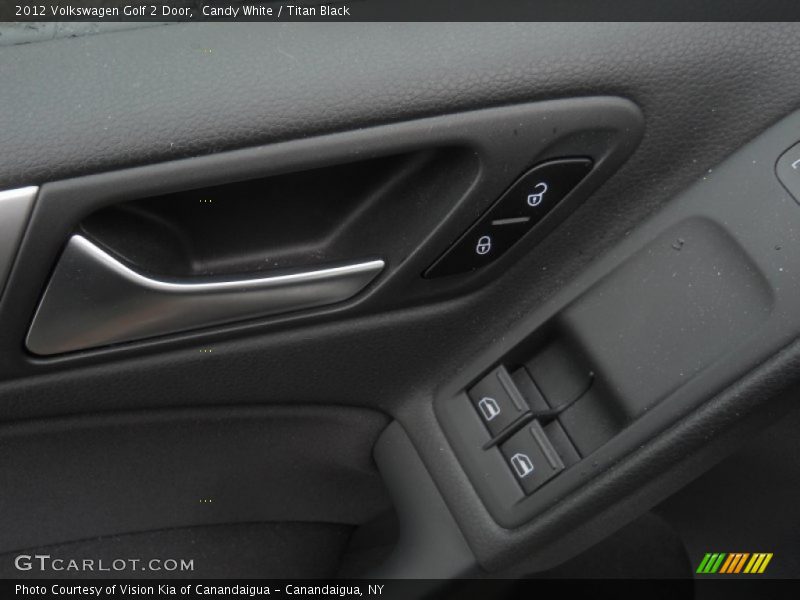 Candy White / Titan Black 2012 Volkswagen Golf 2 Door