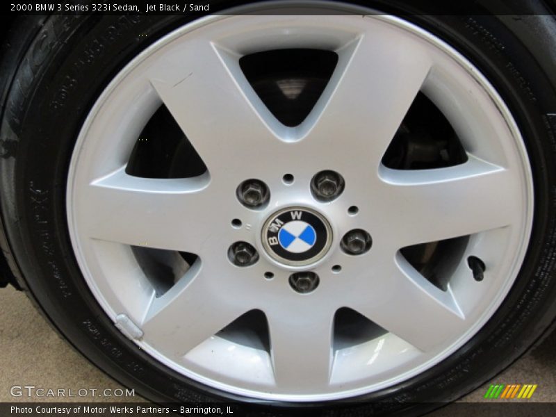 Jet Black / Sand 2000 BMW 3 Series 323i Sedan