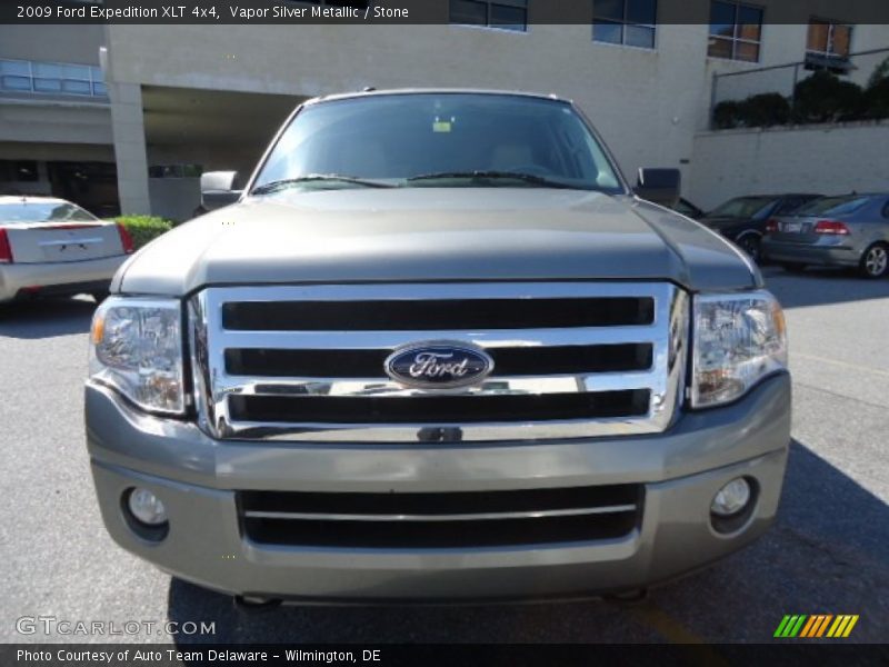 Vapor Silver Metallic / Stone 2009 Ford Expedition XLT 4x4