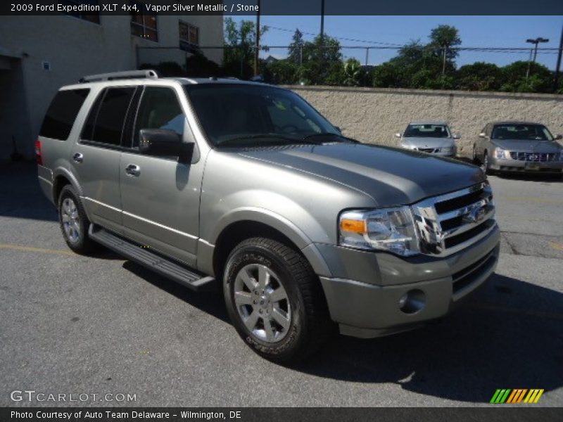 Vapor Silver Metallic / Stone 2009 Ford Expedition XLT 4x4