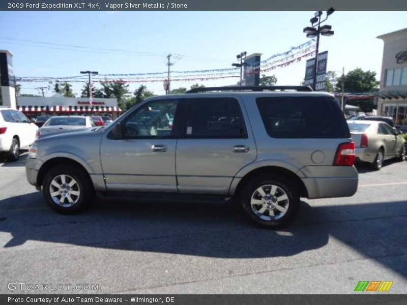 Vapor Silver Metallic / Stone 2009 Ford Expedition XLT 4x4