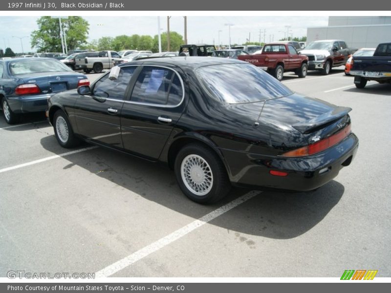 Black Obsidian / Black 1997 Infiniti J 30