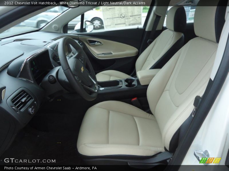  2012 Volt Hatchback Light Neutral/Dark Accents Interior