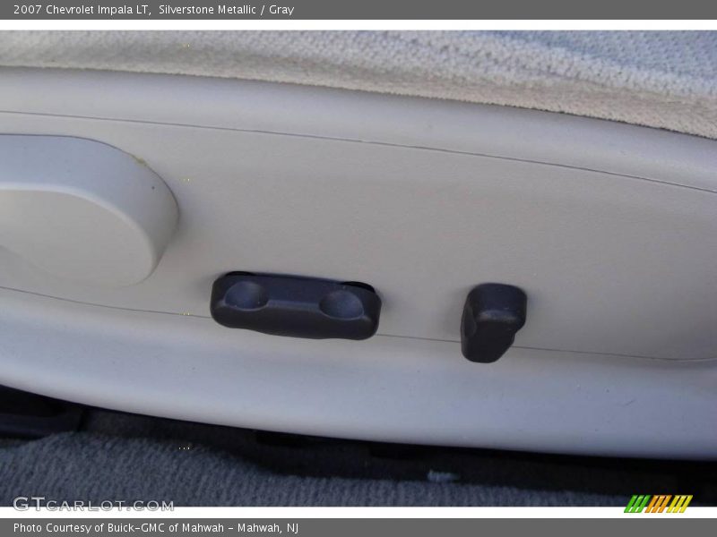 Silverstone Metallic / Gray 2007 Chevrolet Impala LT