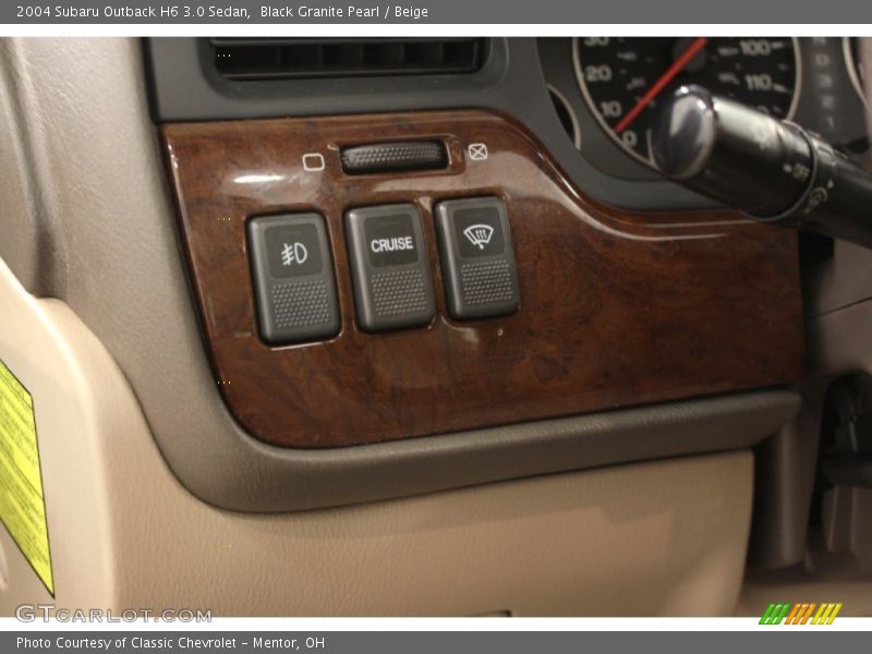 Controls of 2004 Outback H6 3.0 Sedan