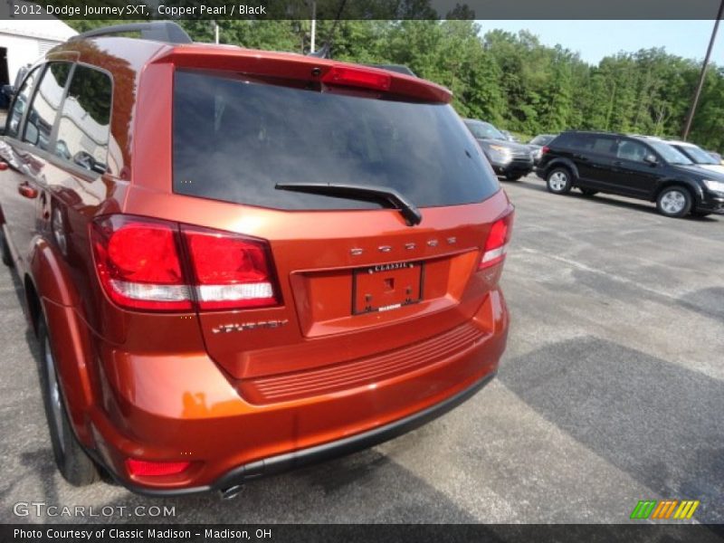 Copper Pearl / Black 2012 Dodge Journey SXT