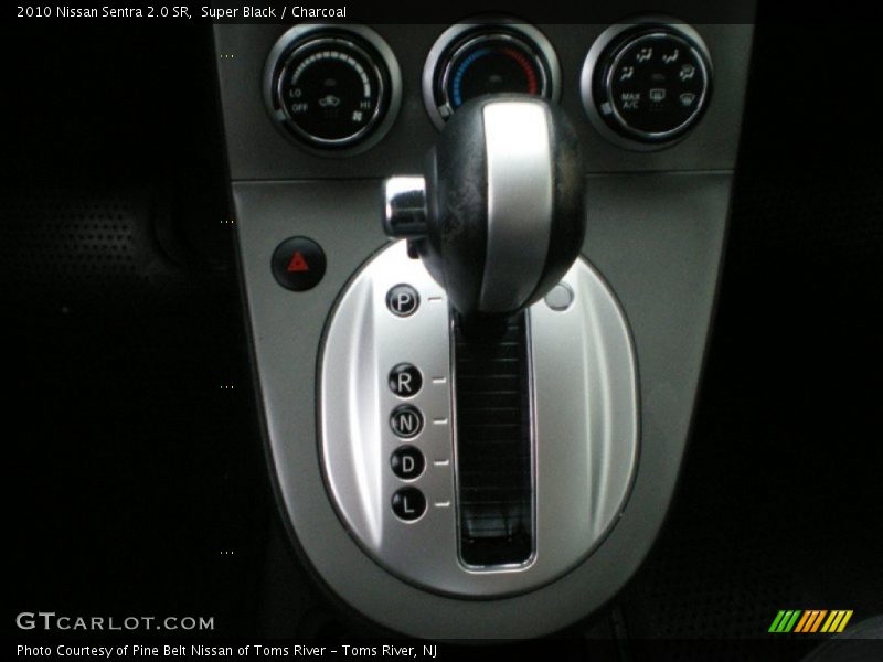 Super Black / Charcoal 2010 Nissan Sentra 2.0 SR