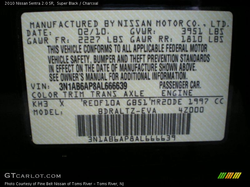 Super Black / Charcoal 2010 Nissan Sentra 2.0 SR