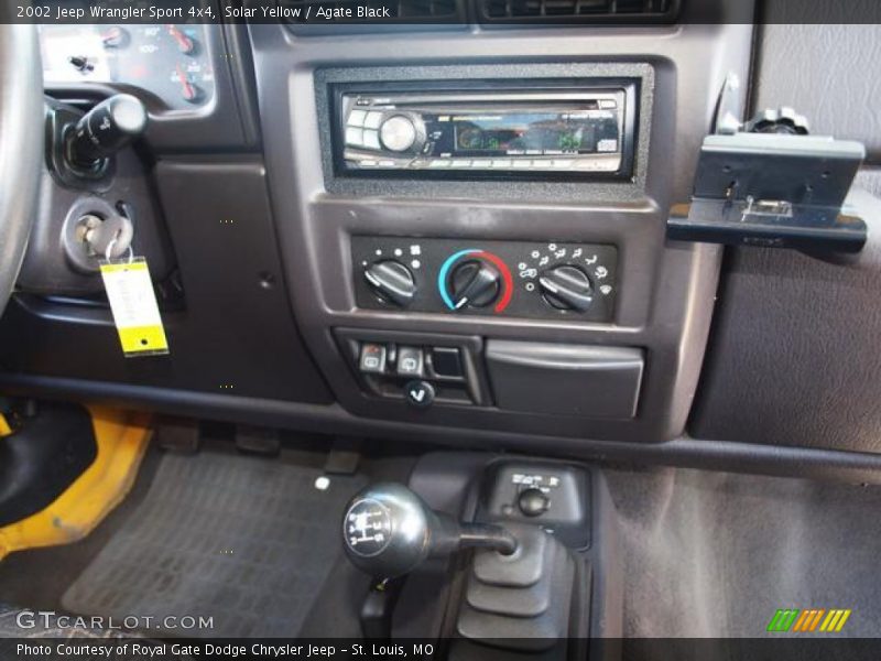 Solar Yellow / Agate Black 2002 Jeep Wrangler Sport 4x4