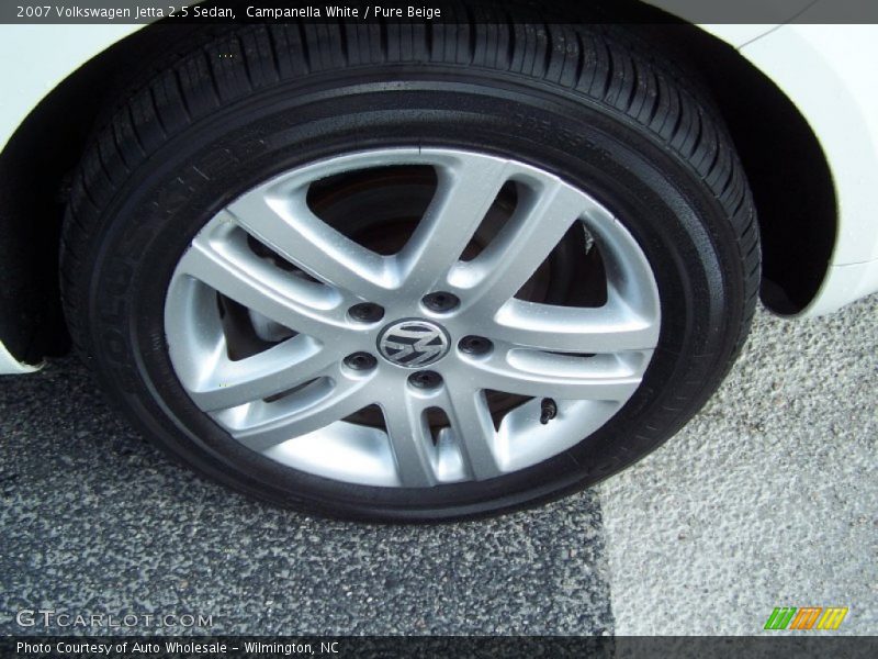 Campanella White / Pure Beige 2007 Volkswagen Jetta 2.5 Sedan