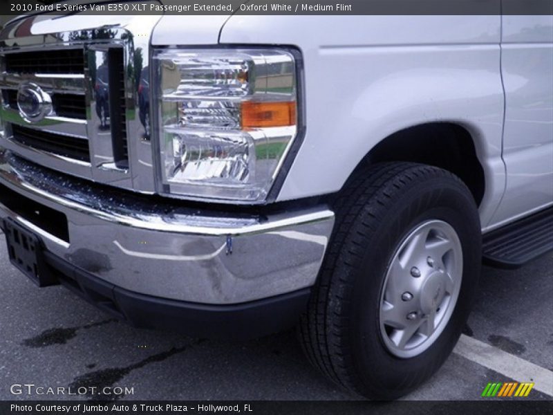 Oxford White / Medium Flint 2010 Ford E Series Van E350 XLT Passenger Extended