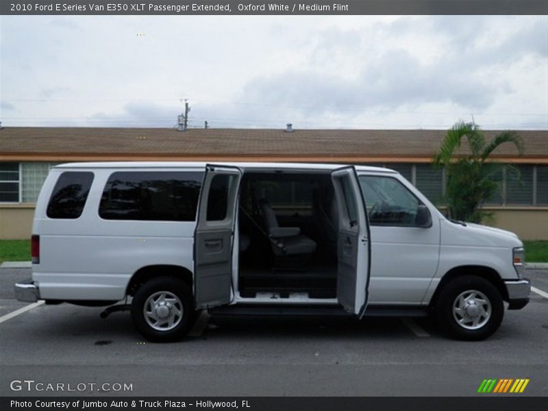 Oxford White / Medium Flint 2010 Ford E Series Van E350 XLT Passenger Extended
