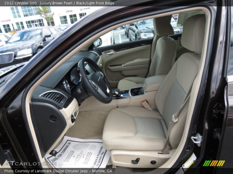 Luxury Brown Pearl / Black/Light Frost Beige 2012 Chrysler 300