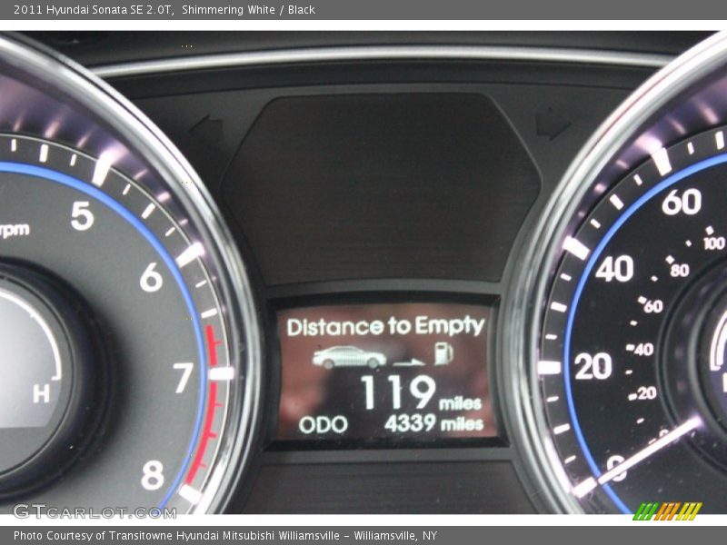 Shimmering White / Black 2011 Hyundai Sonata SE 2.0T