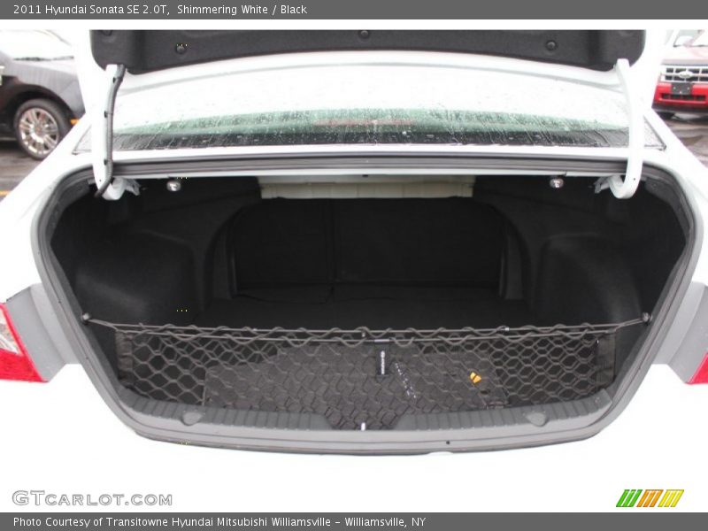 Shimmering White / Black 2011 Hyundai Sonata SE 2.0T