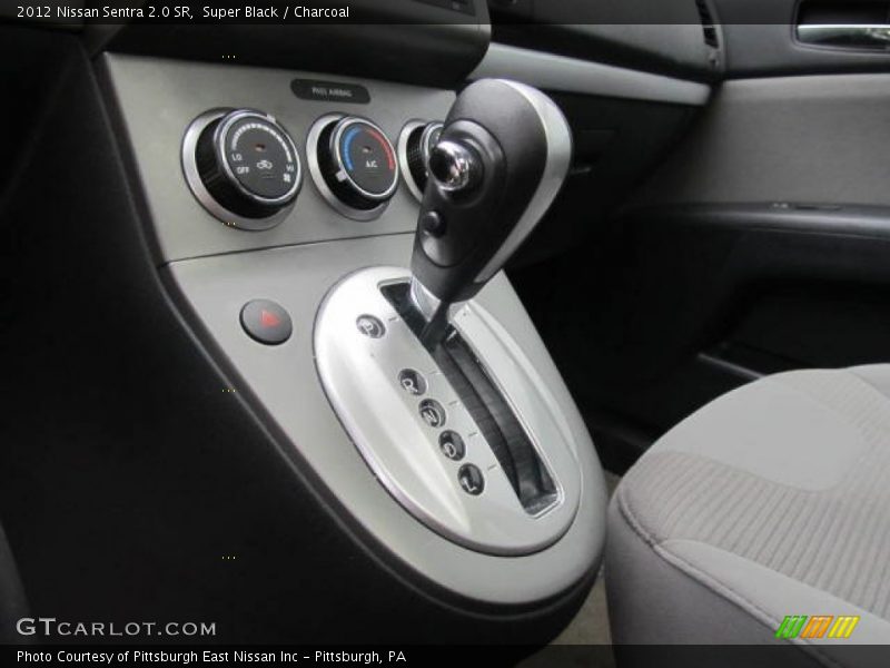 Super Black / Charcoal 2012 Nissan Sentra 2.0 SR