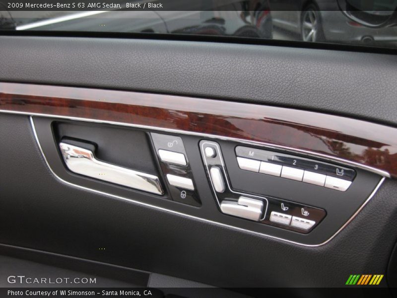 Controls of 2009 S 63 AMG Sedan