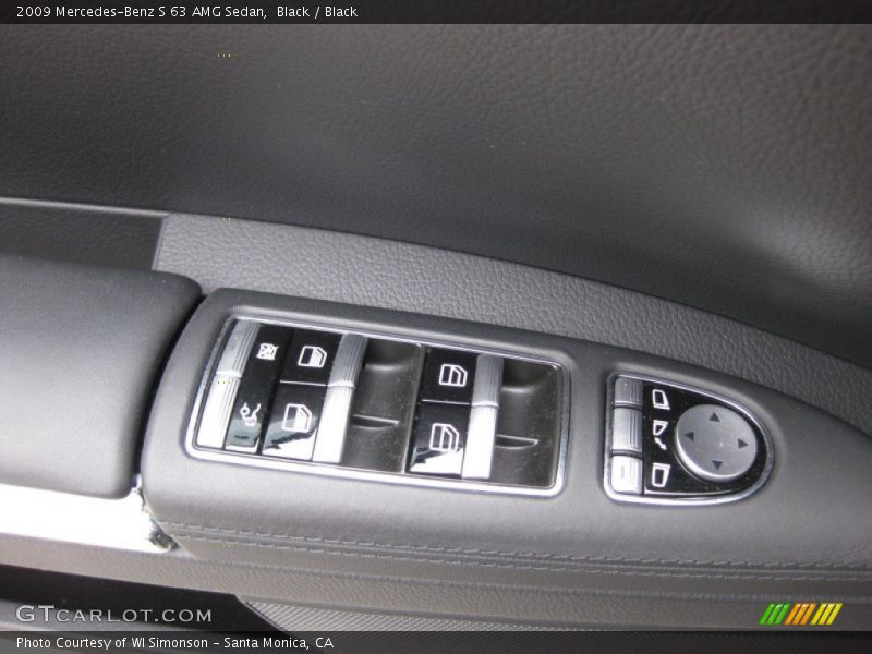 Controls of 2009 S 63 AMG Sedan