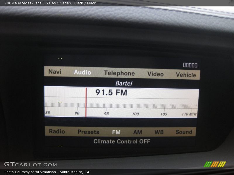 Audio System of 2009 S 63 AMG Sedan