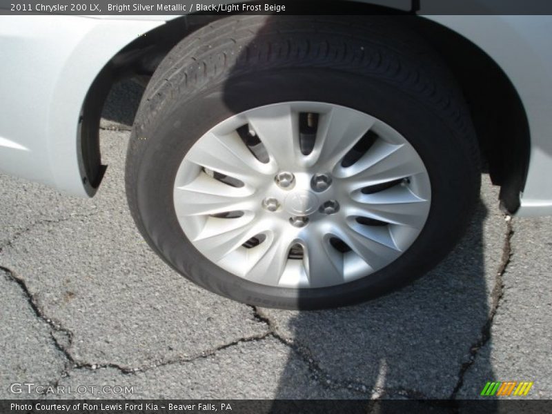 Bright Silver Metallic / Black/Light Frost Beige 2011 Chrysler 200 LX