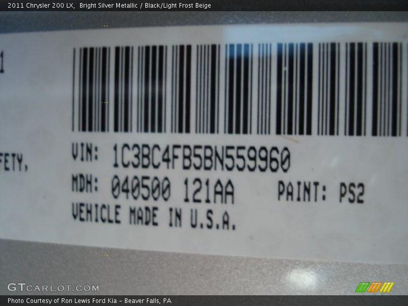 Bright Silver Metallic / Black/Light Frost Beige 2011 Chrysler 200 LX