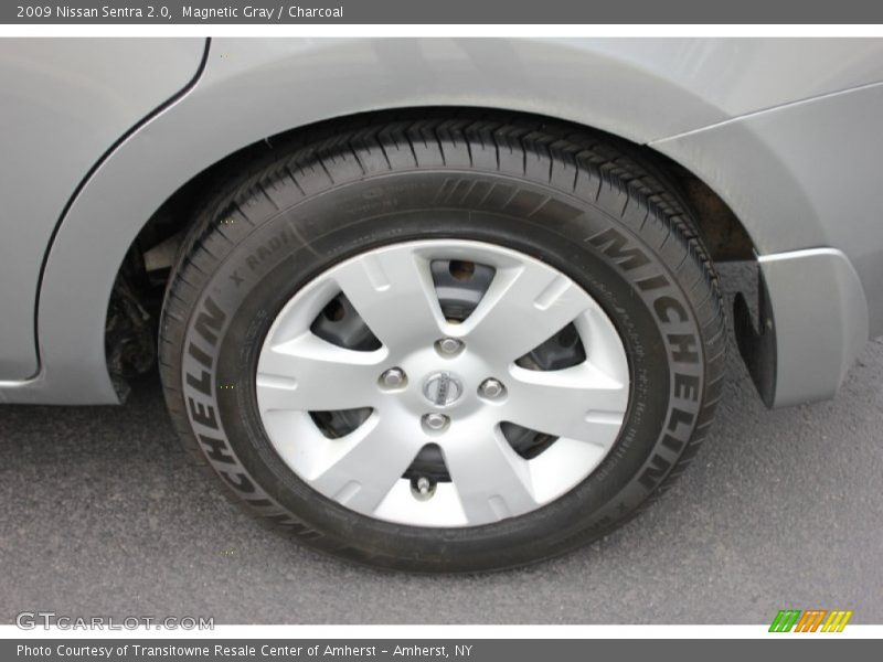 Magnetic Gray / Charcoal 2009 Nissan Sentra 2.0