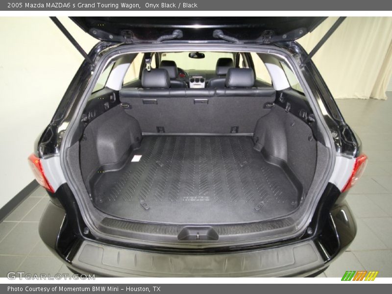  2005 MAZDA6 s Grand Touring Wagon Trunk