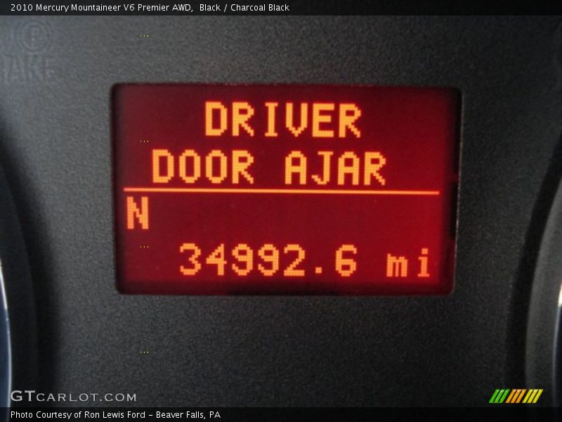 Black / Charcoal Black 2010 Mercury Mountaineer V6 Premier AWD