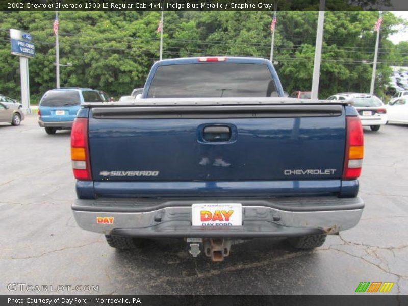 Indigo Blue Metallic / Graphite Gray 2002 Chevrolet Silverado 1500 LS Regular Cab 4x4