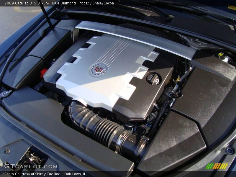Blue Diamond Tricoat / Shale/Cocoa 2009 Cadillac DTS Luxury
