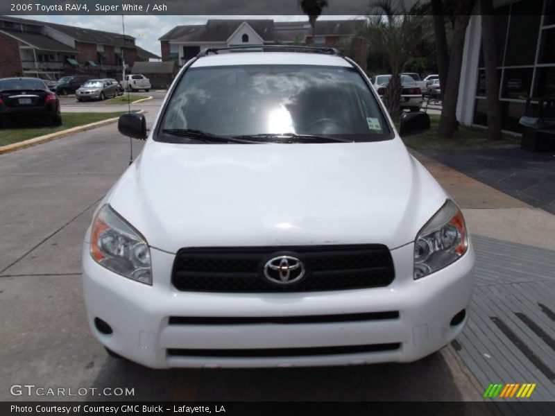 Super White / Ash 2006 Toyota RAV4