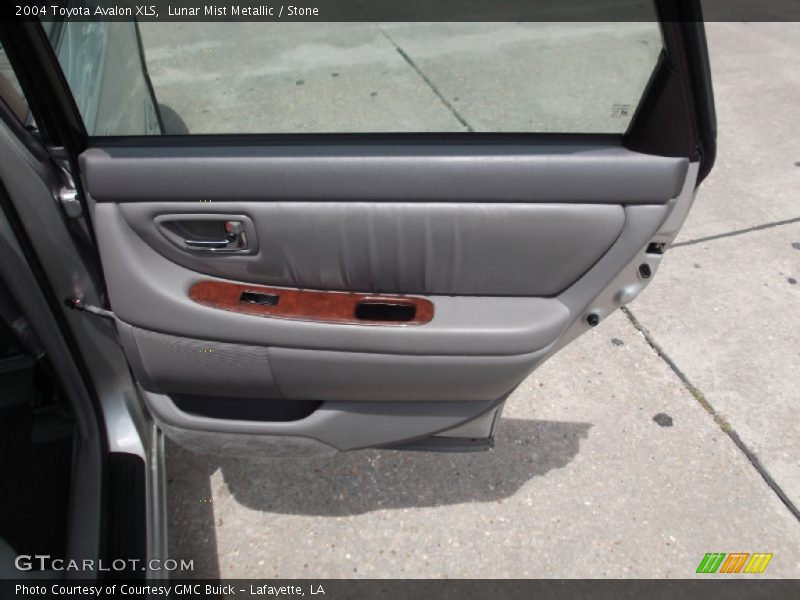 Lunar Mist Metallic / Stone 2004 Toyota Avalon XLS