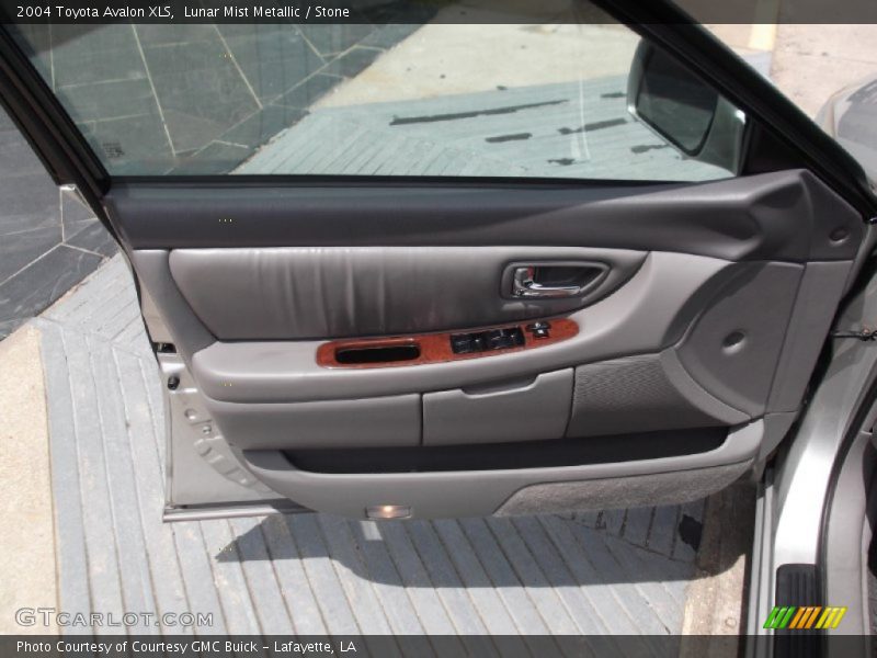 Lunar Mist Metallic / Stone 2004 Toyota Avalon XLS