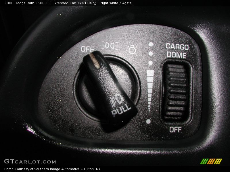 Controls of 2000 Ram 3500 SLT Extended Cab 4x4 Dually