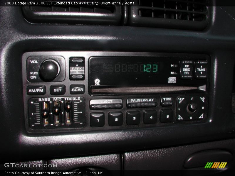 Controls of 2000 Ram 3500 SLT Extended Cab 4x4 Dually