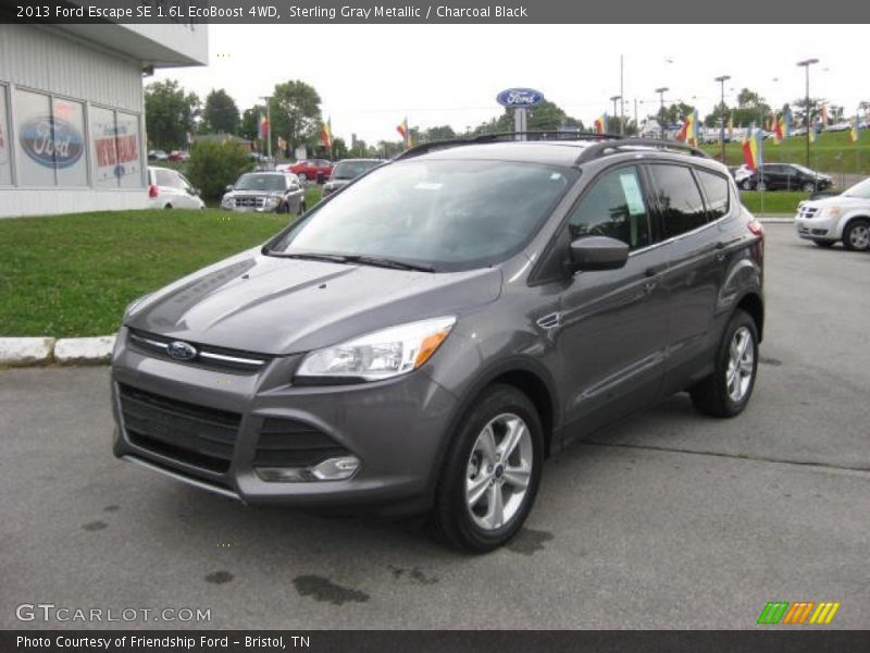 Front 3/4 View of 2013 Escape SE 1.6L EcoBoost 4WD