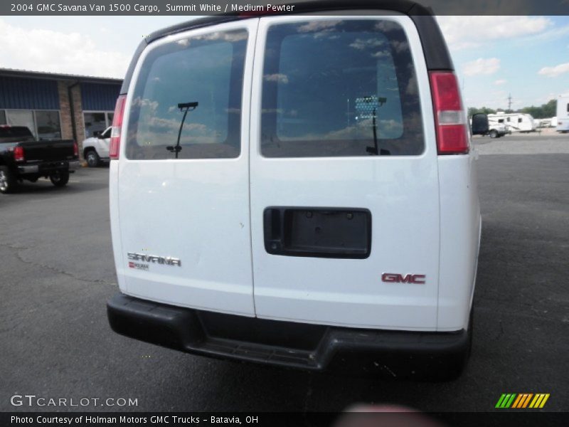 Summit White / Medium Pewter 2004 GMC Savana Van 1500 Cargo