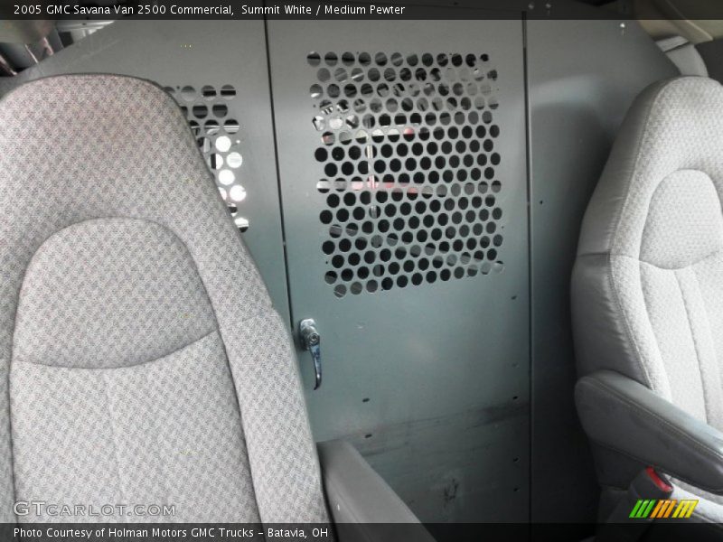 Summit White / Medium Pewter 2005 GMC Savana Van 2500 Commercial