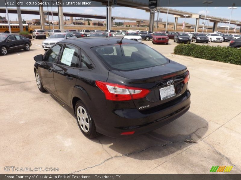 Black / Charcoal Black 2012 Ford Focus S Sedan