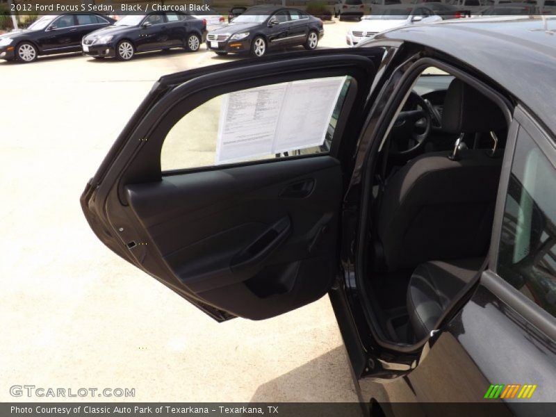 Black / Charcoal Black 2012 Ford Focus S Sedan