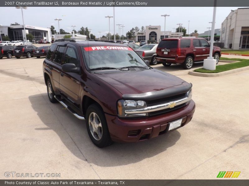 Bordeaux Red Metallic / Light Cashmere/Ebony 2007 Chevrolet TrailBlazer LS