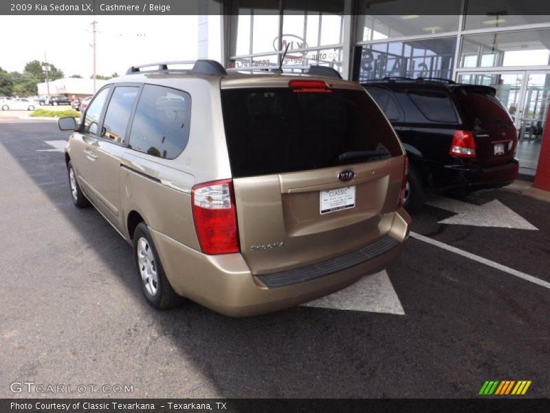 Cashmere / Beige 2009 Kia Sedona LX