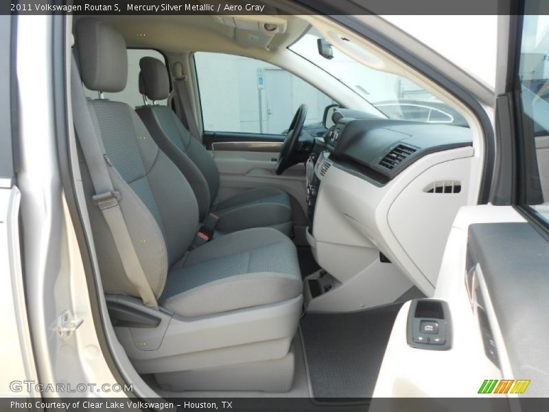 Mercury Silver Metallic / Aero Gray 2011 Volkswagen Routan S