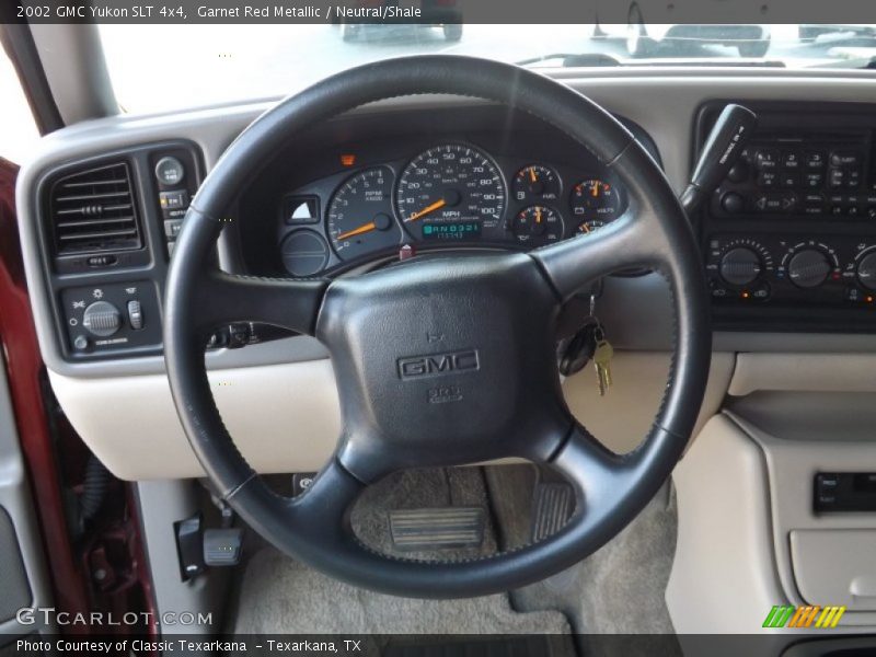 Garnet Red Metallic / Neutral/Shale 2002 GMC Yukon SLT 4x4