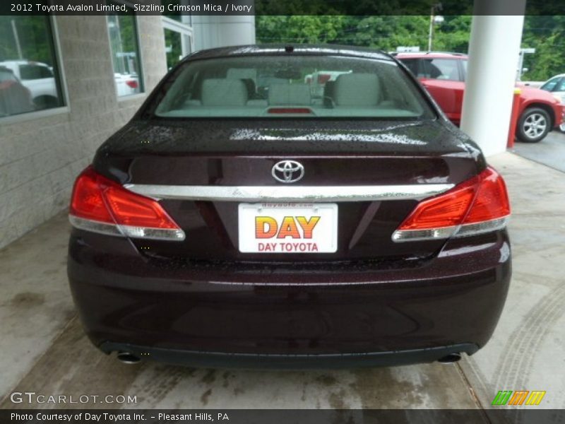 Sizzling Crimson Mica / Ivory 2012 Toyota Avalon Limited