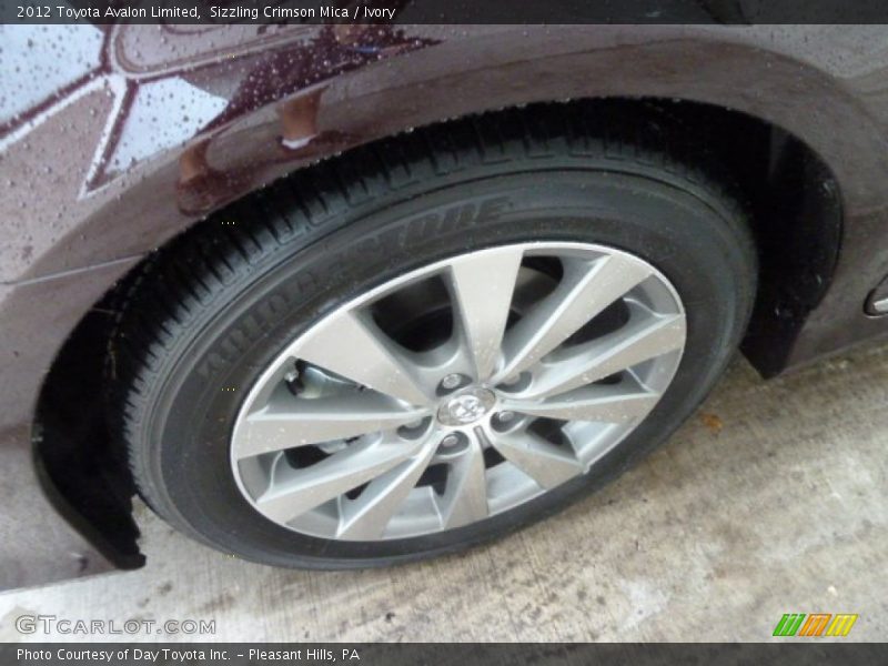 Sizzling Crimson Mica / Ivory 2012 Toyota Avalon Limited