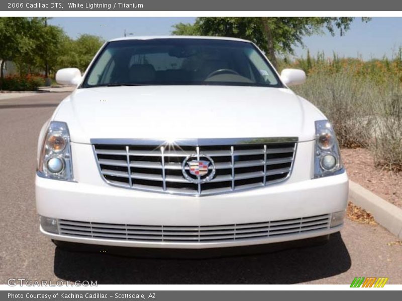 White Lightning / Titanium 2006 Cadillac DTS
