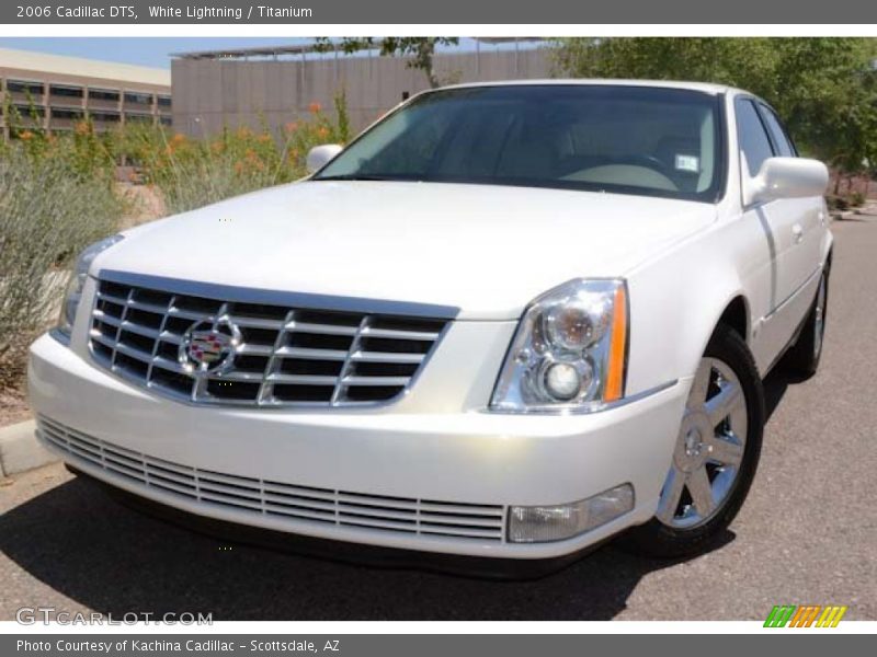 White Lightning / Titanium 2006 Cadillac DTS