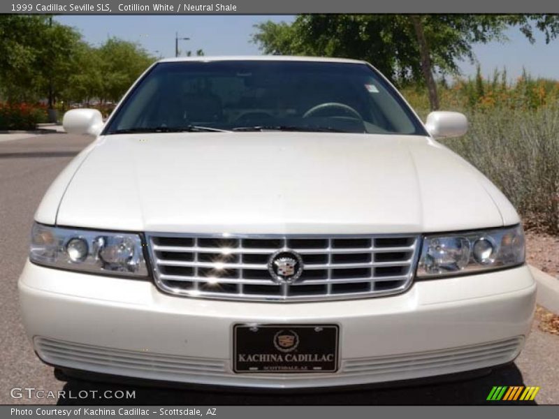 Cotillion White / Neutral Shale 1999 Cadillac Seville SLS